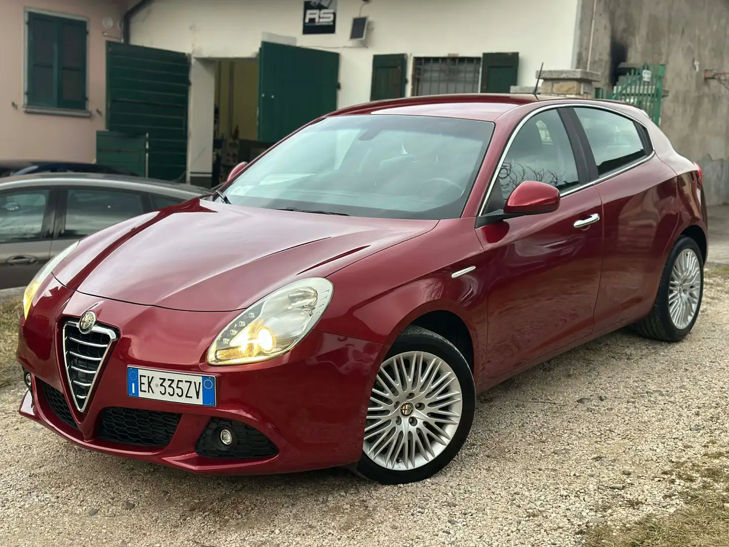 Alfa Romeo Giulietta Giulietta 2.0 JTDm-2 140 CV Distinctive Rot - 1