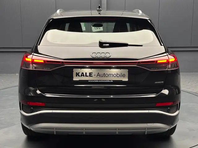 Audi Q4 E-Tron view 4