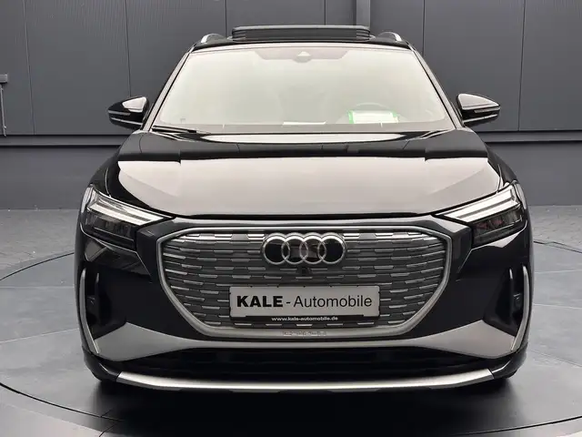 Audi Q4 E-Tron view 8