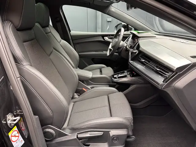 Audi Q4 E-Tron view 10