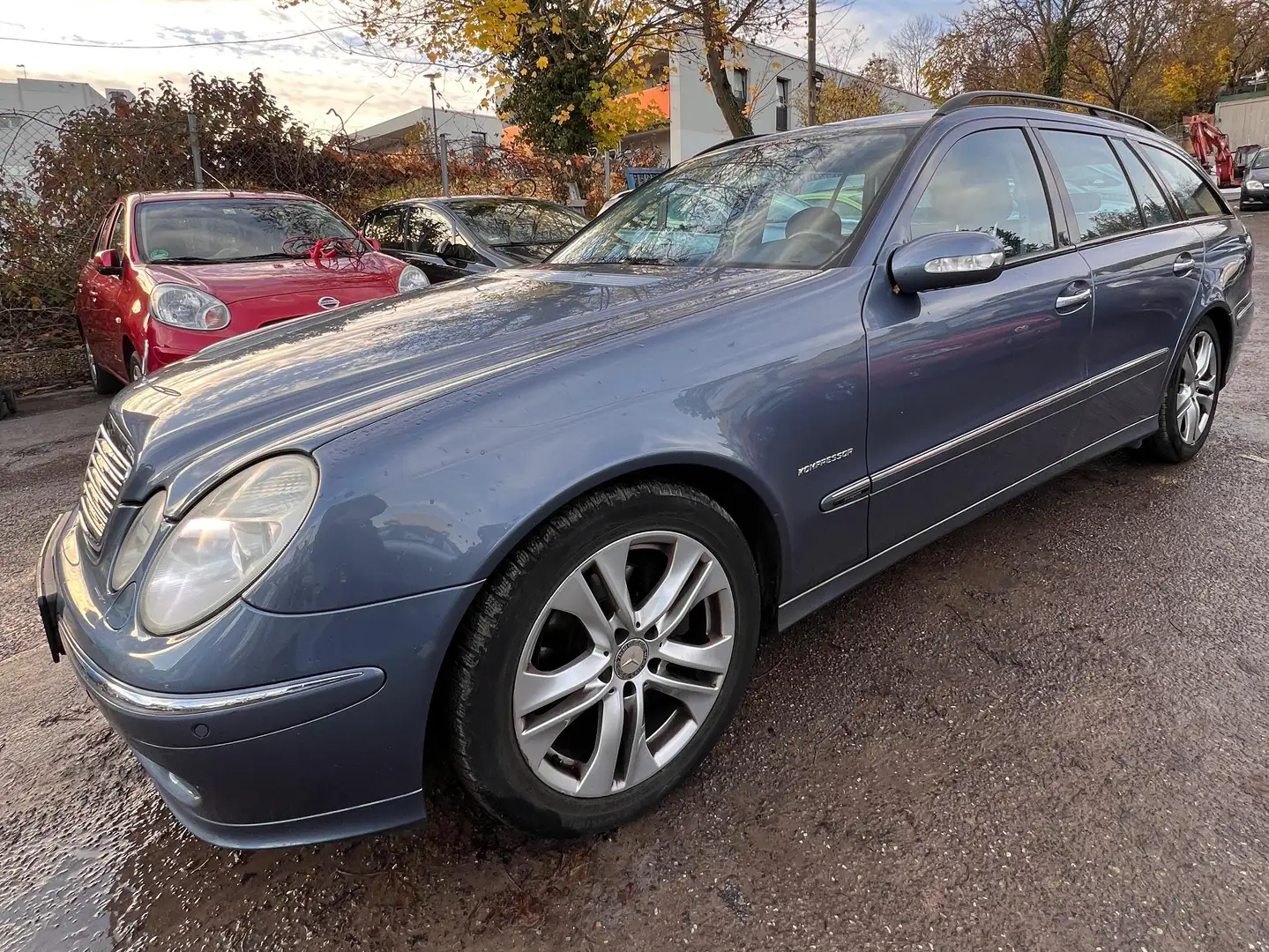 Mercedes-Benz E 200 E 200 T Kompressor (211.242) Grau - 2