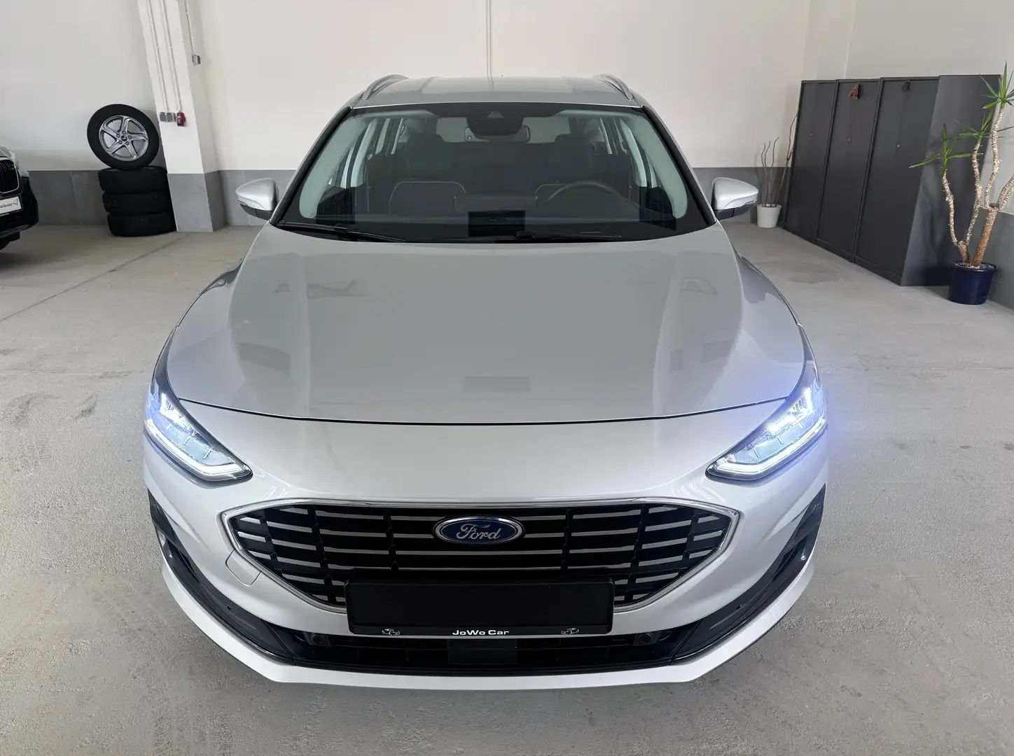 Ford Focus 1,5 TDCI Titanium "NAV-LED-PDC-ACC-KAMERA" Zilver - 1