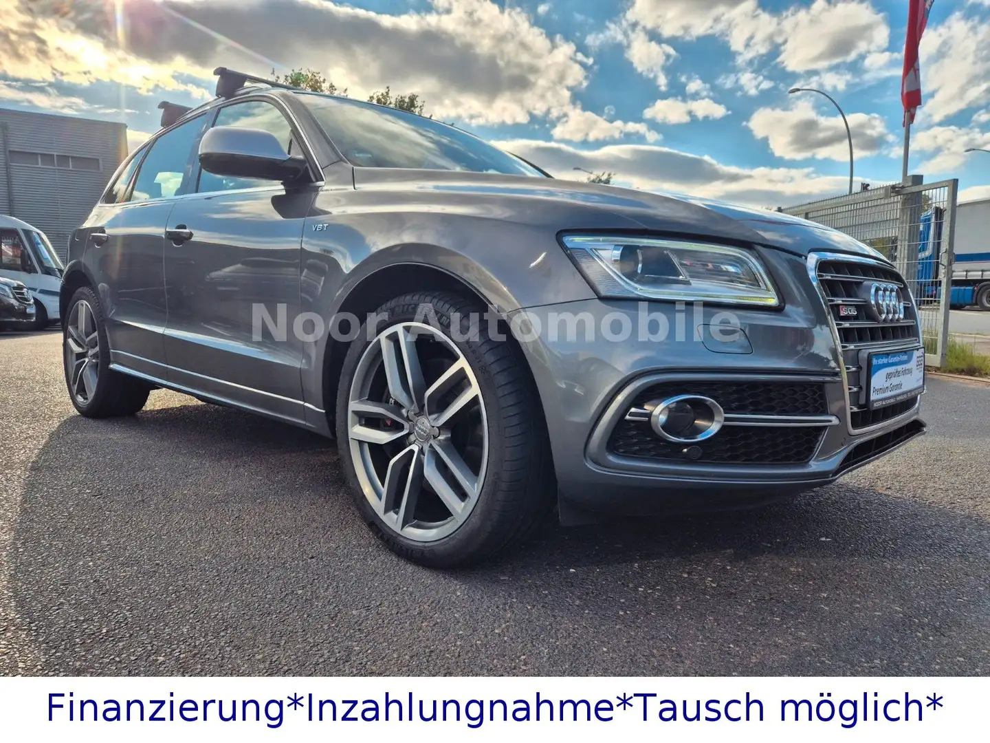 Audi SQ5 3.0 TDI competition quattro+Pano+Xenon+Leder Grau - 1