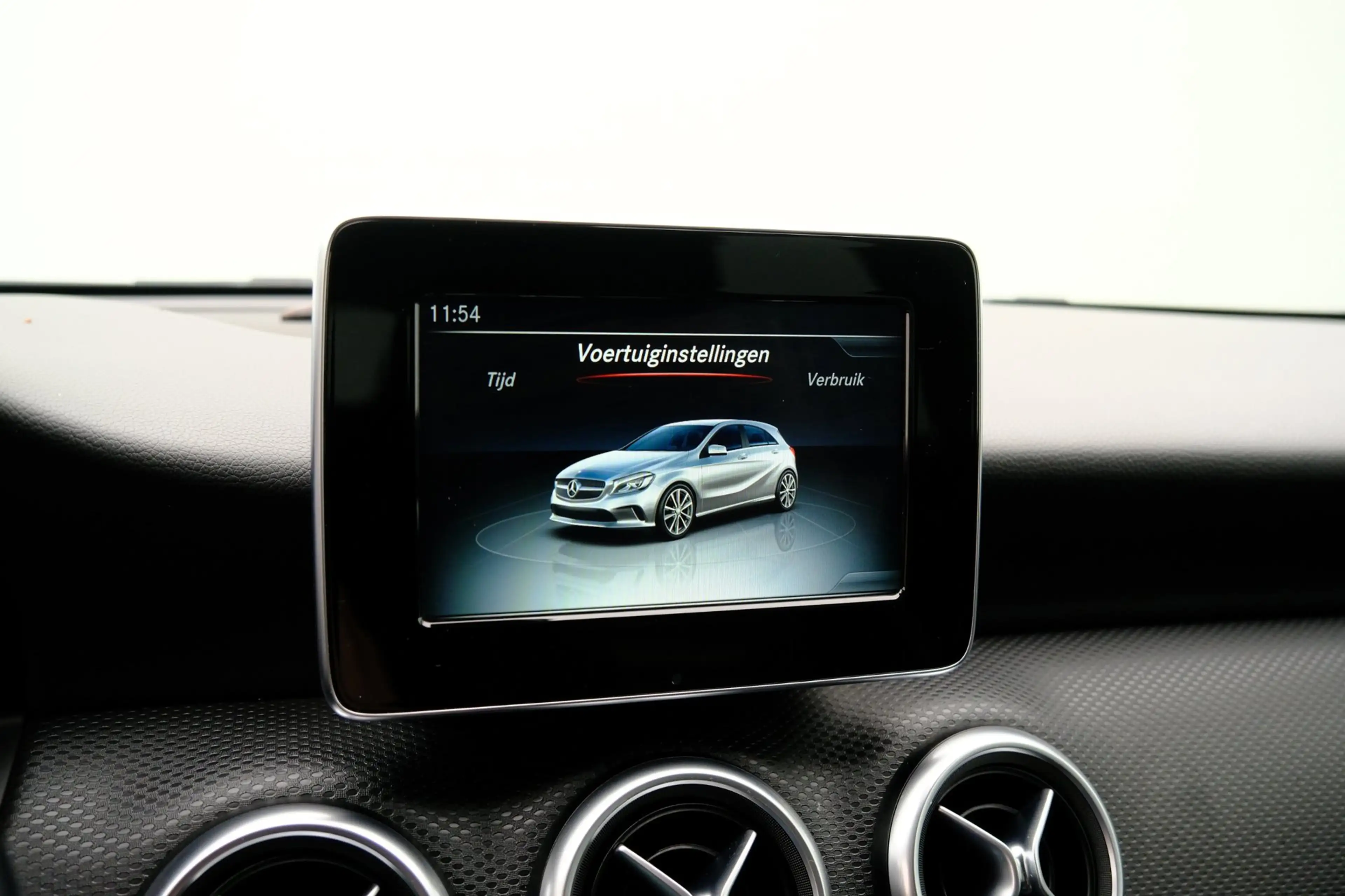 Mercedes-Benz A 180 PDC|Half Leder|Sportstoelen|18" LMV — photo 16