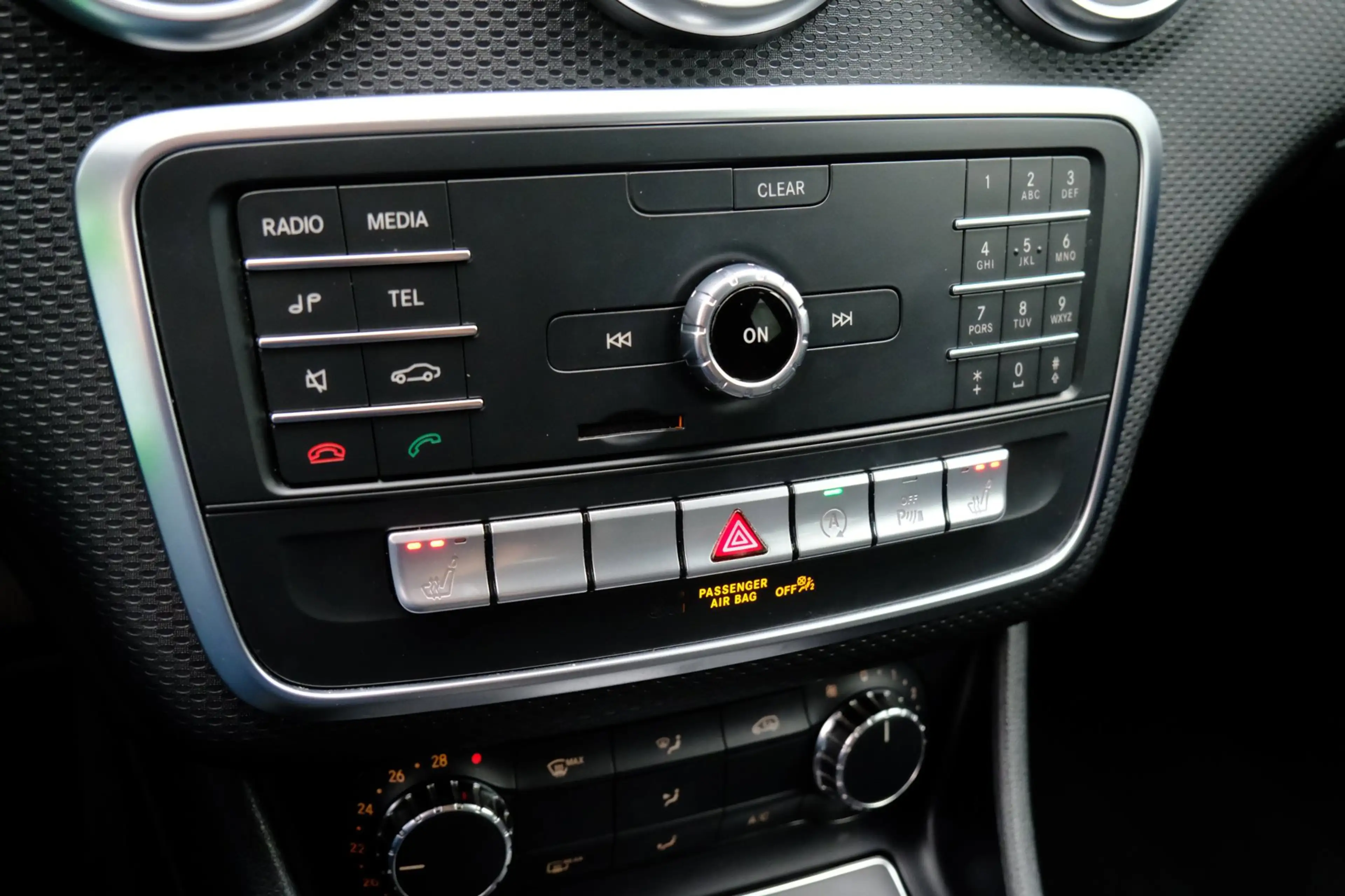 Mercedes-Benz A 180 PDC|Half Leder|Sportstoelen|18" LMV — photo 14