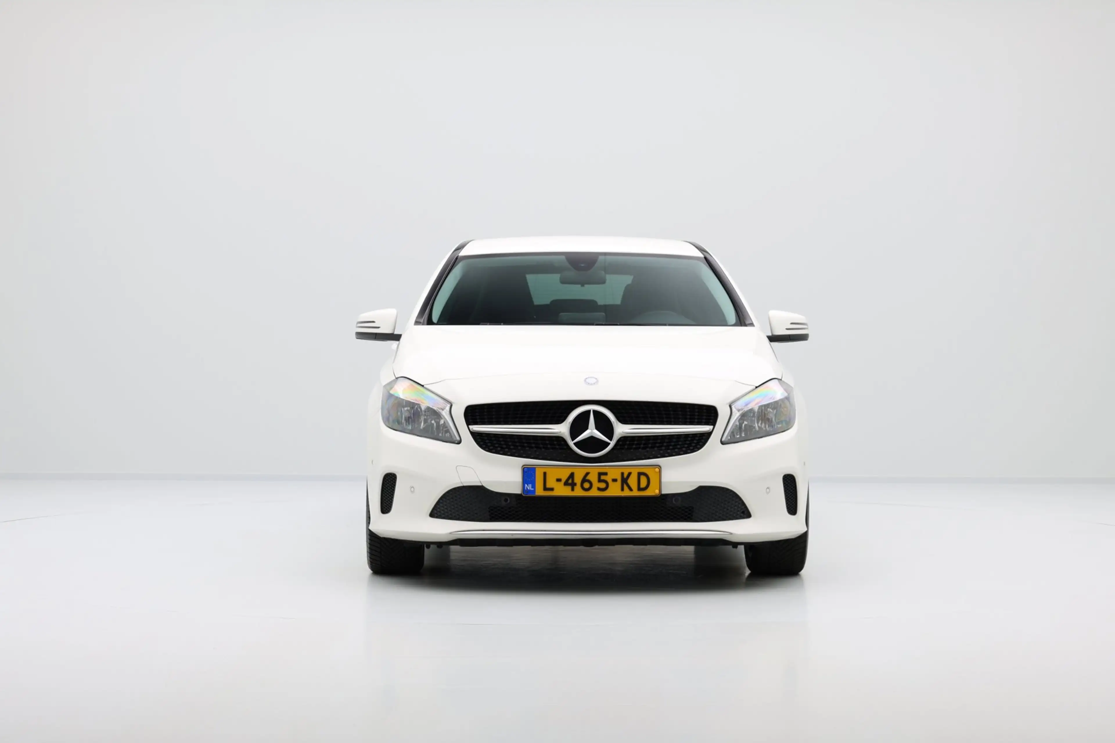 Mercedes-Benz A 180 PDC|Half Leder|Sportstoelen|18" LMV — photo 7