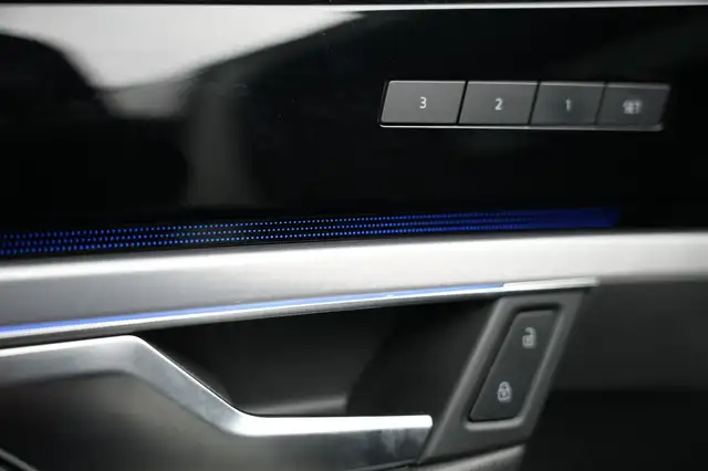 Volkswagen Touareg view 15