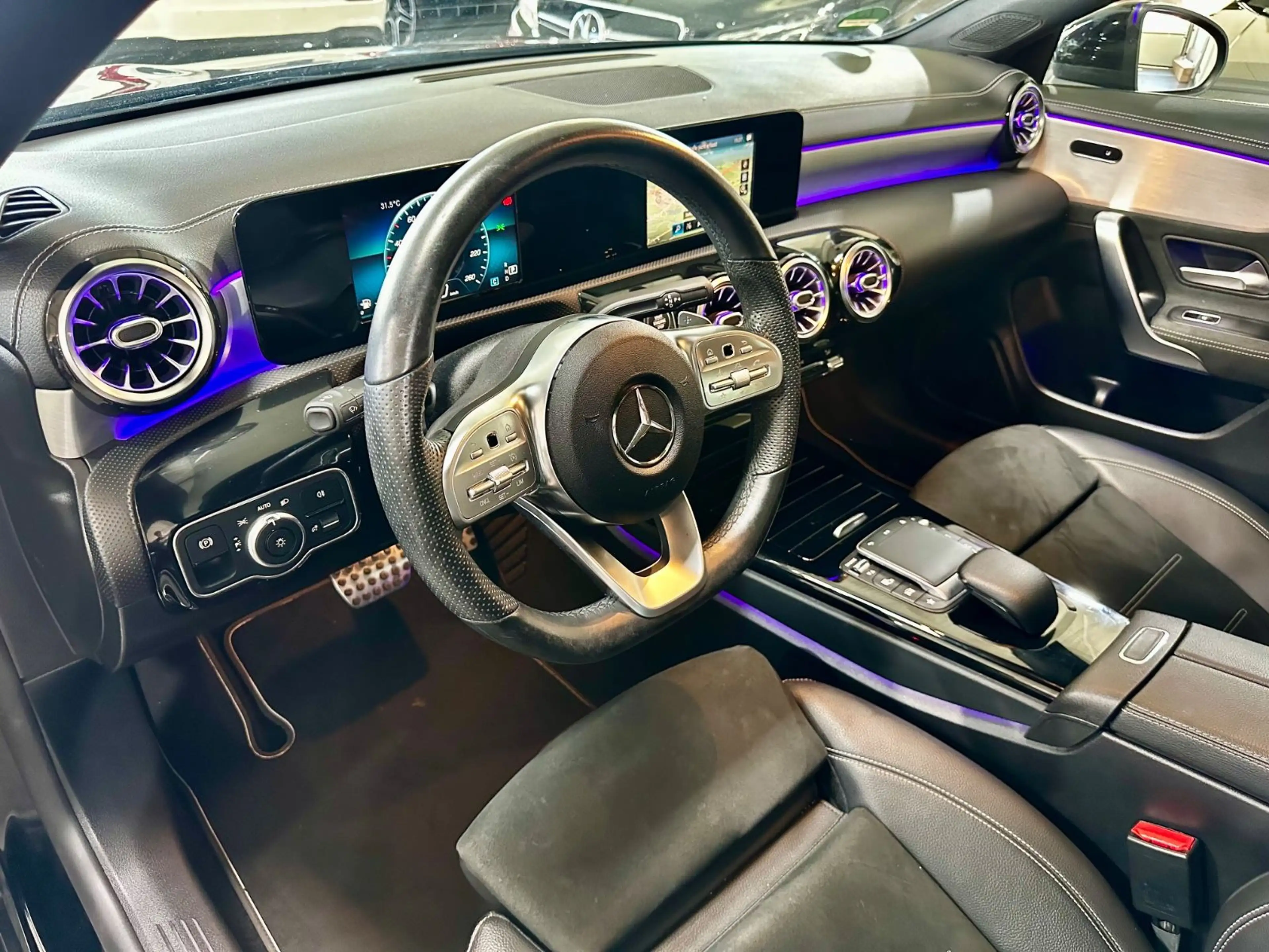 Mercedes-Benz CLA 220 AMG-Paket,4-Matic,Edition,MB-Garantie — photo 9