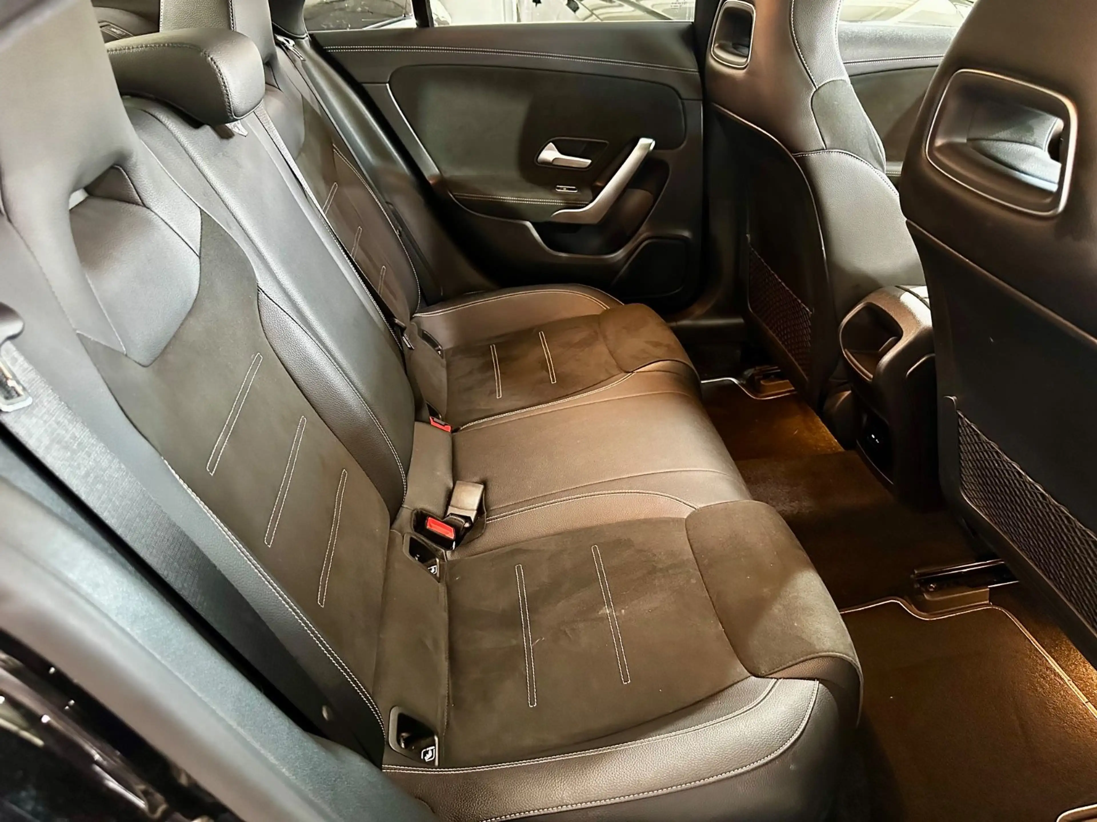 Mercedes-Benz CLA 220 AMG-Paket,4-Matic,Edition,MB-Garantie — photo 12
