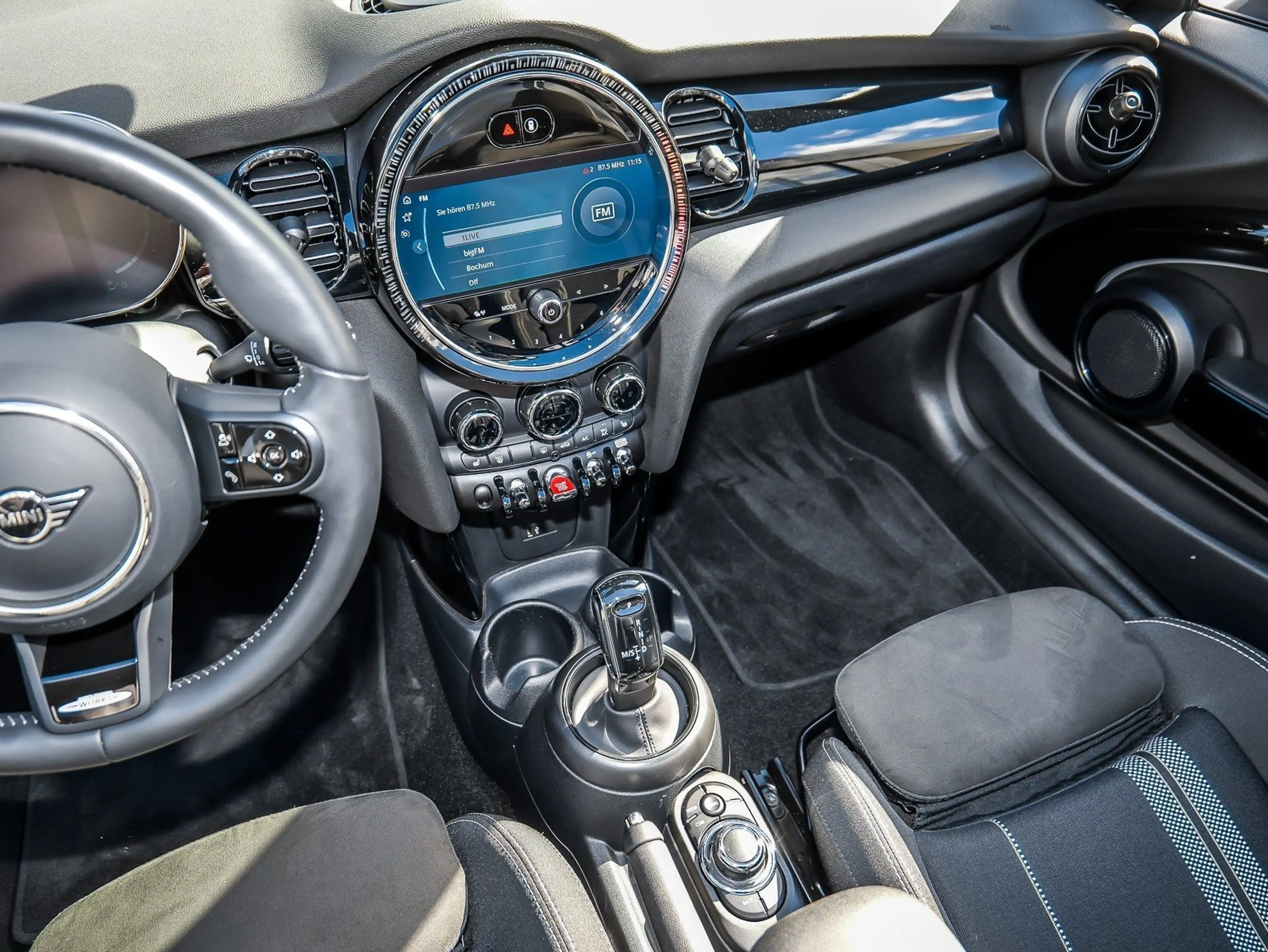 MINI Cooper Cabrio Cooper (ab 2020) — photo 15
