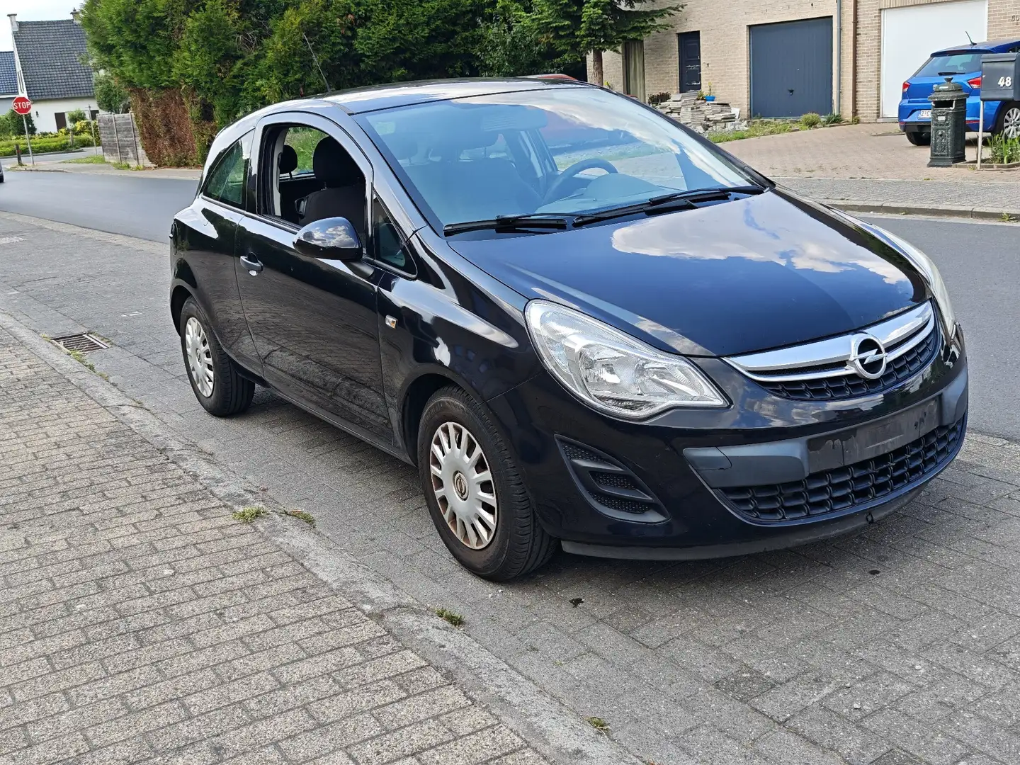 Opel Corsa 1.2 - 85 ch Twinport Edition Gris - 1