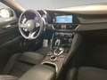 Alfa Romeo Giulia QV New Facelift 520 PS Schwarz - thumbnail 3