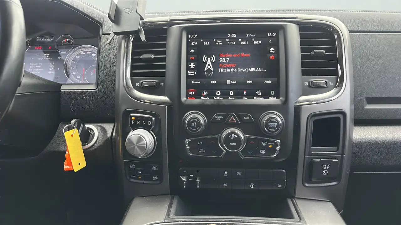 RAM 1500 снимка RAM 1500