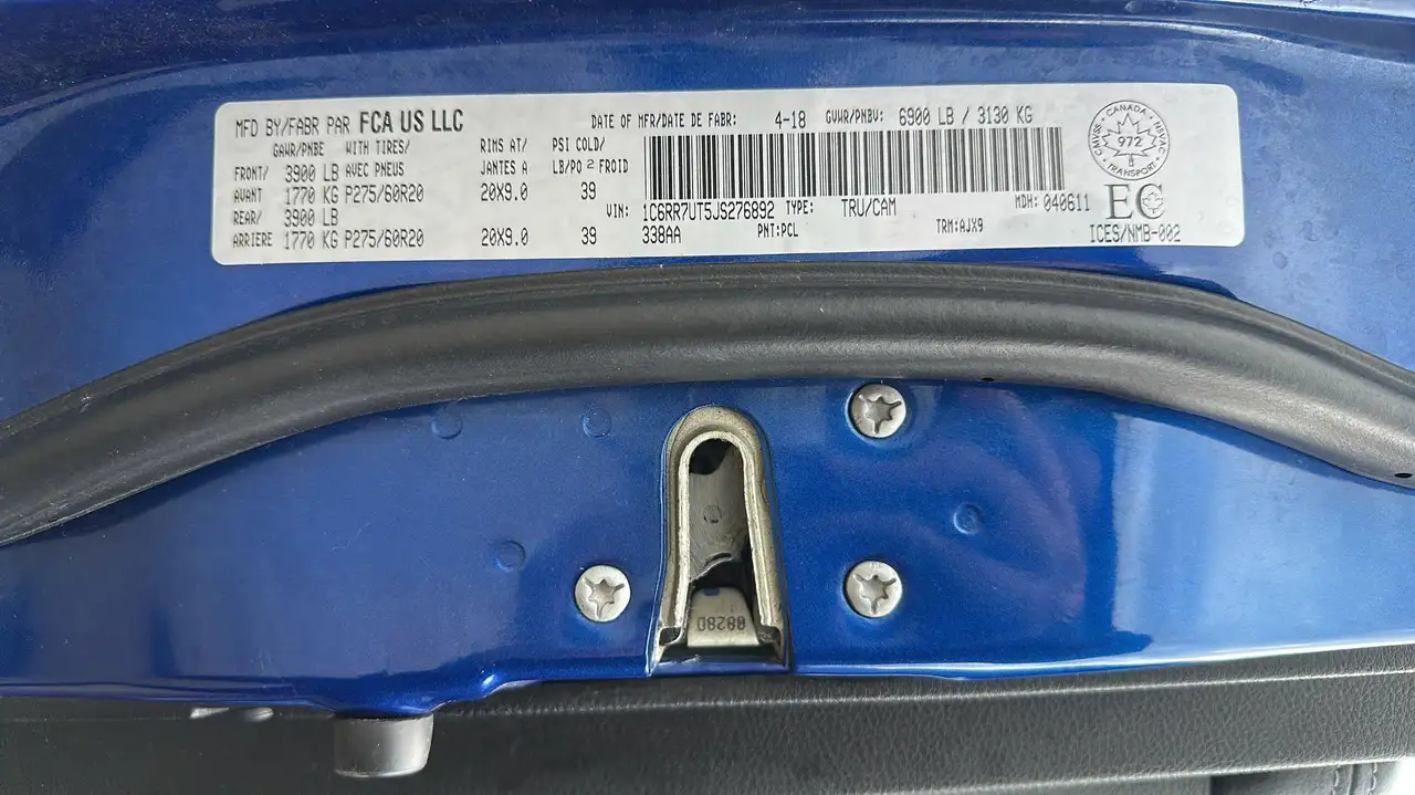 RAM 1500 снимка RAM 1500