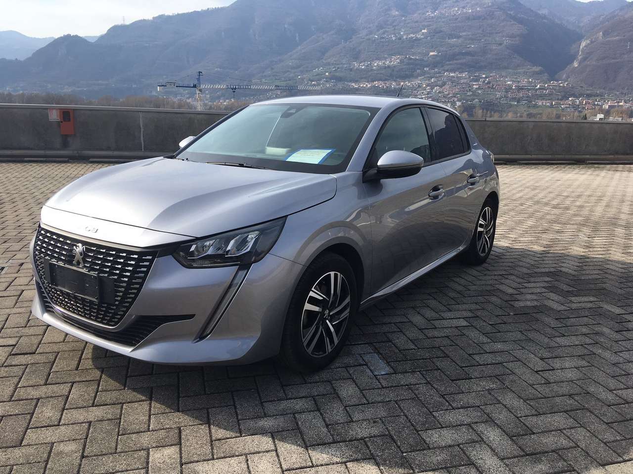 Peugeot 208 1.2 100HP Pure Tech Allure 5p