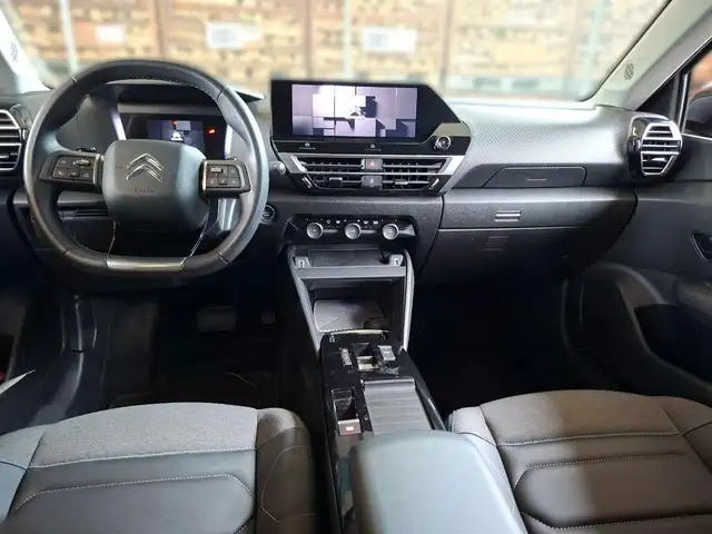 Citroen C4 view 5