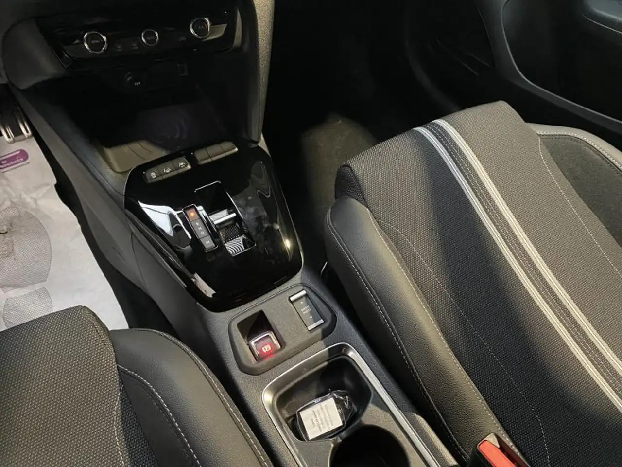 Opel Corsa GS 1.2 Turbo S/S AT8 100ch, миниатюра 12