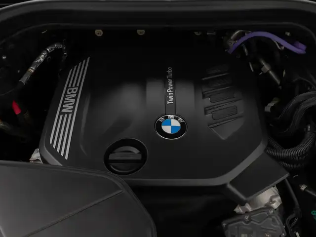 BMW X3 view 14