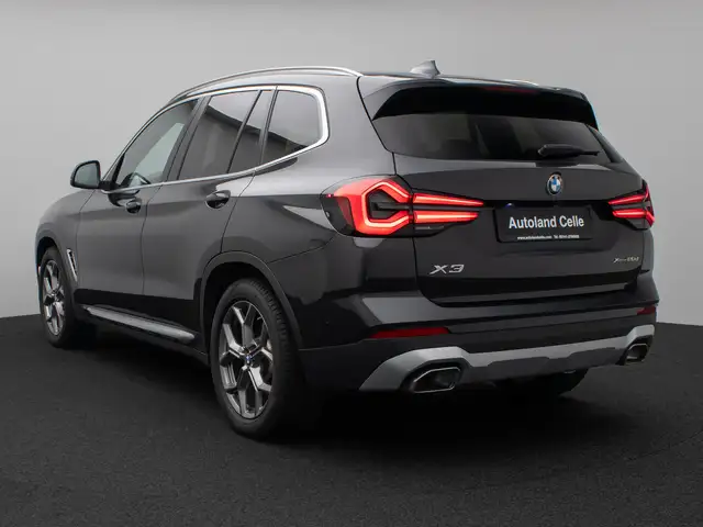 BMW X3 view 9