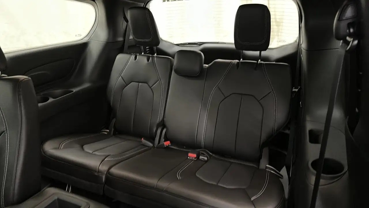Chrysler Pacifica снимка Chrysler Pacifica