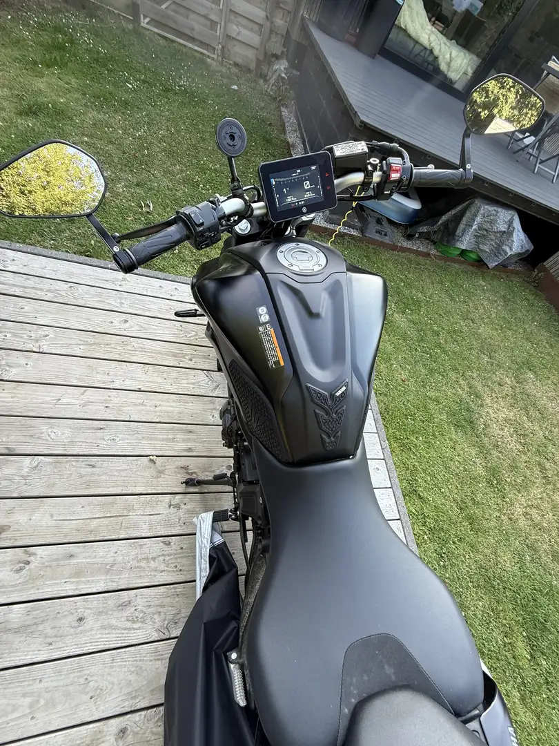 Yamaha MT-07 Noir - 1