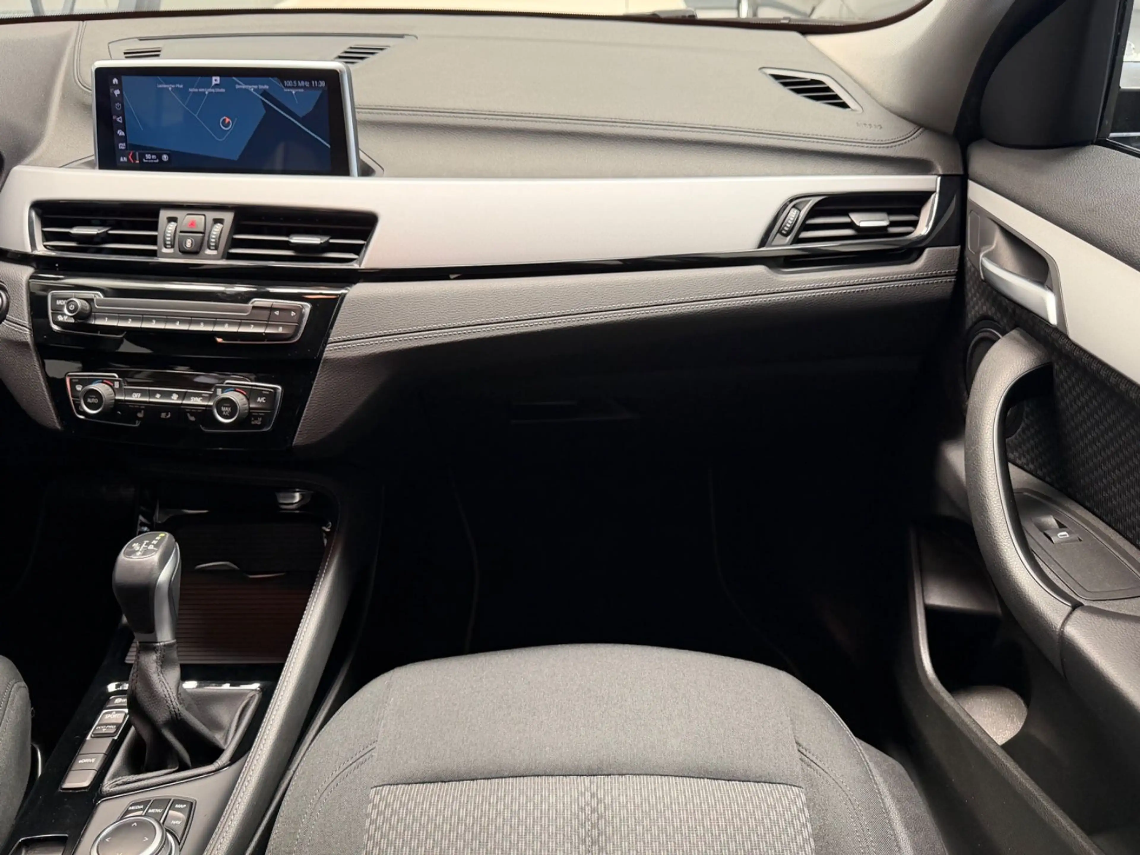 BMW X2 xDrive 25 e Advantage Plus/Navi/Tempomat — photo 15