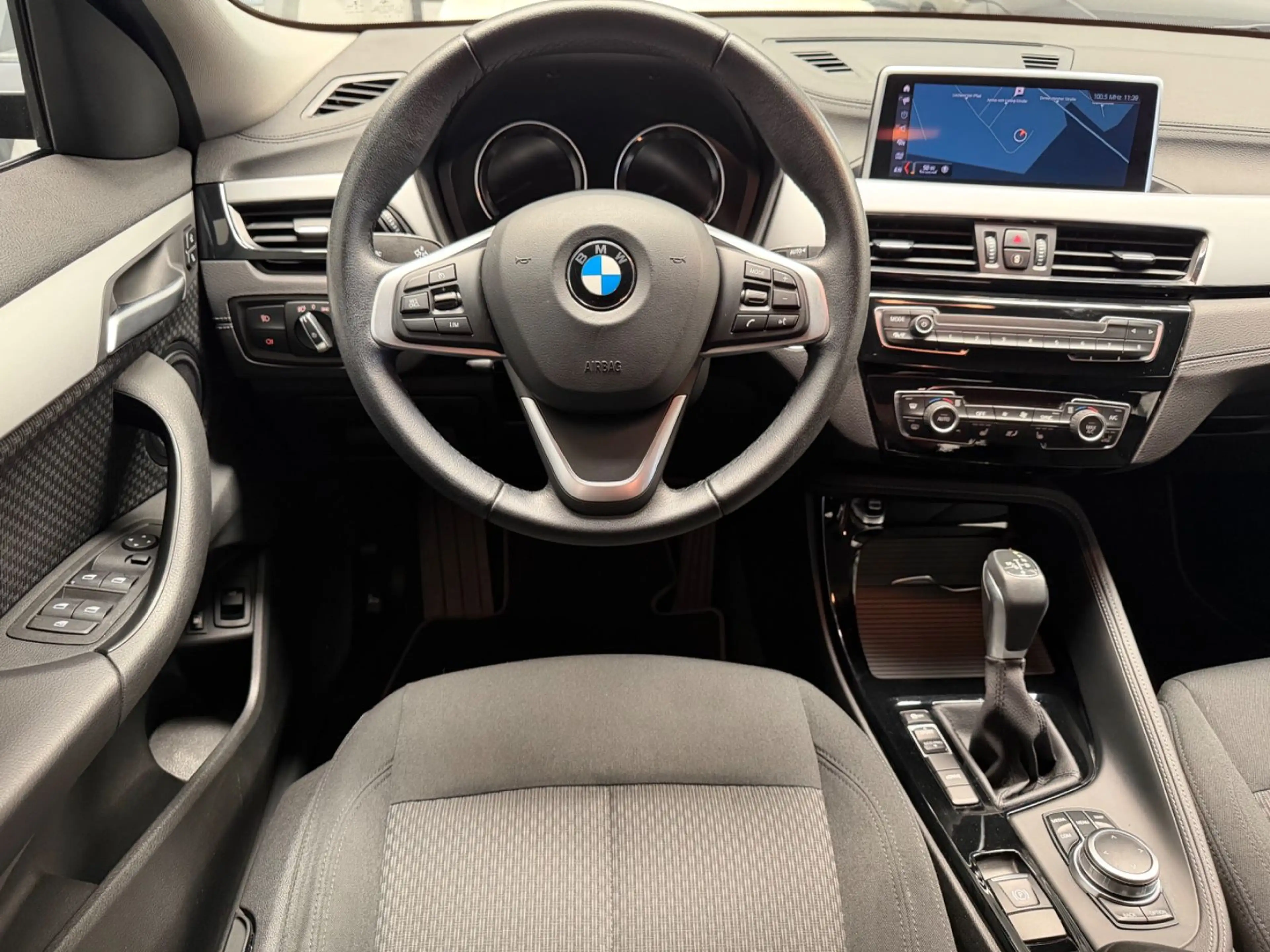 BMW X2 xDrive 25 e Advantage Plus/Navi/Tempomat — photo 14