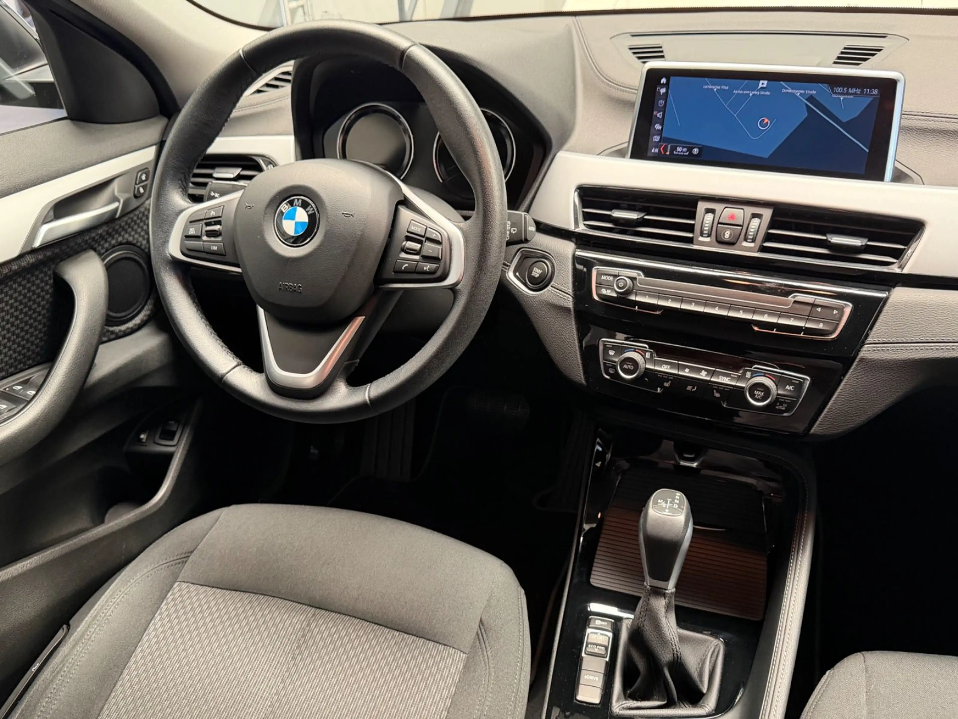 BMW X2 xDrive 25 e Advantage Plus/Navi/Tempomat — photo 13