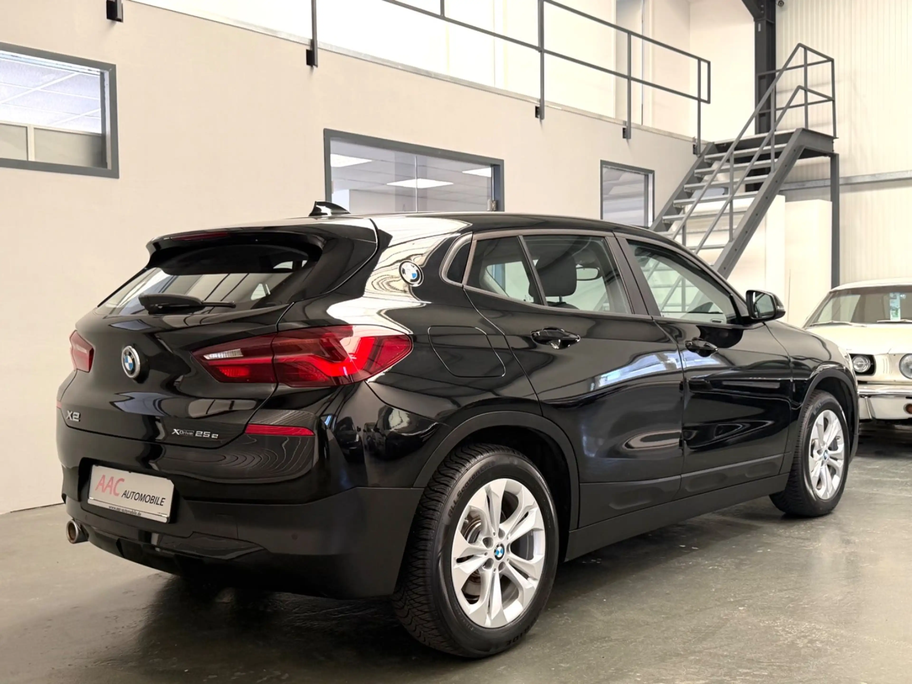 BMW X2 xDrive 25 e Advantage Plus/Navi/Tempomat — photo 9