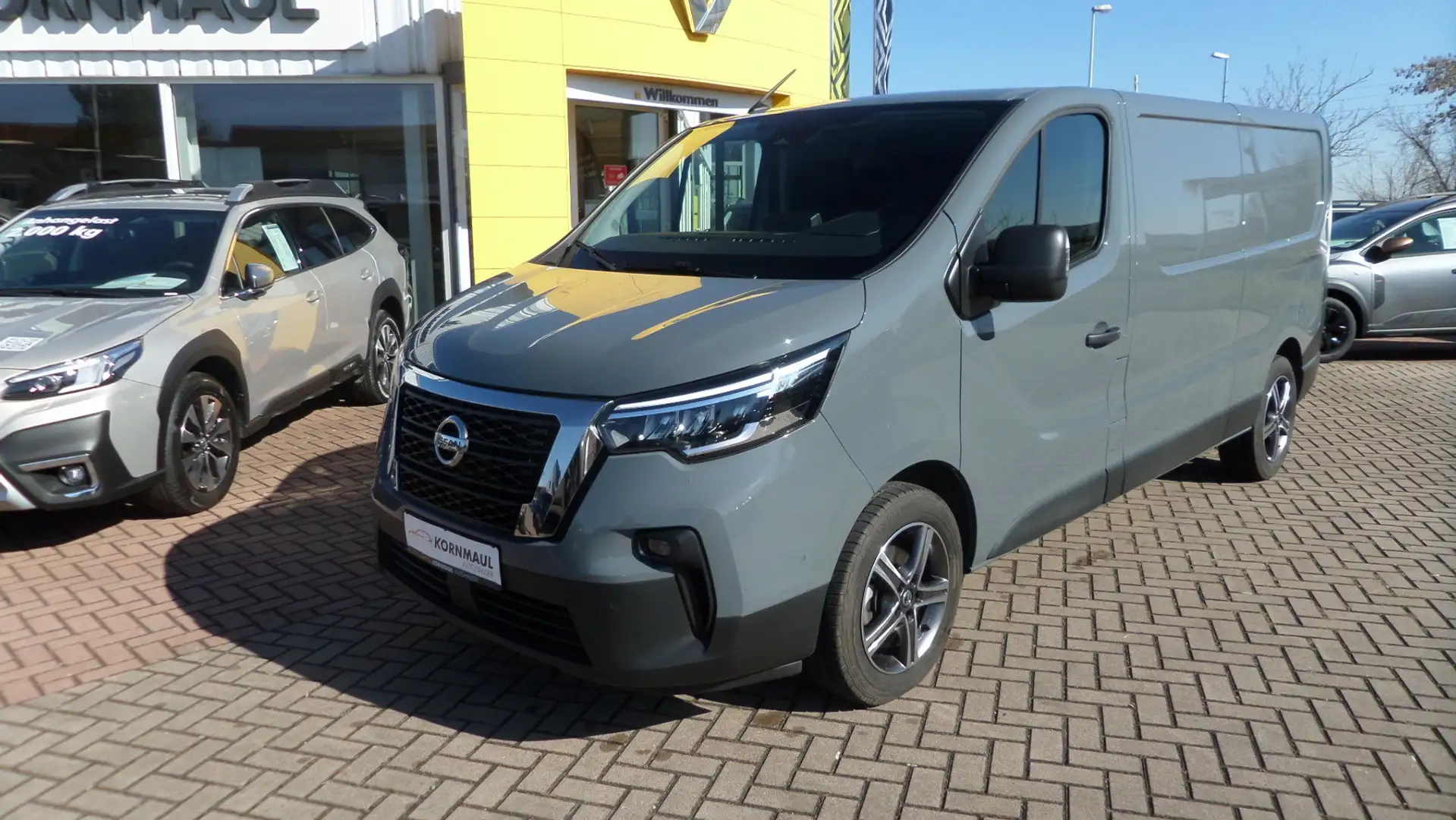 Renault Trafic Nissan Primastar L2H1 Tekna 3,0t dci 150 PS Grau - 1