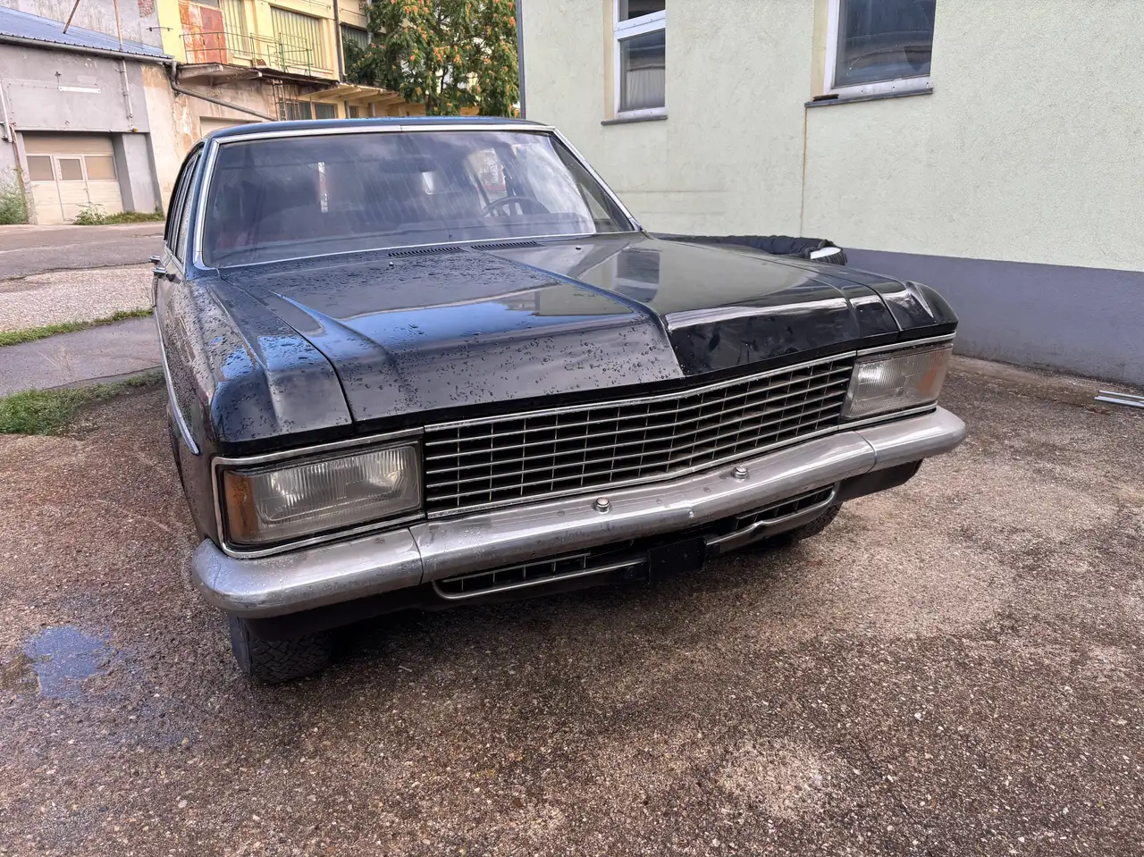 Opel Admiral 2.8, foto 3