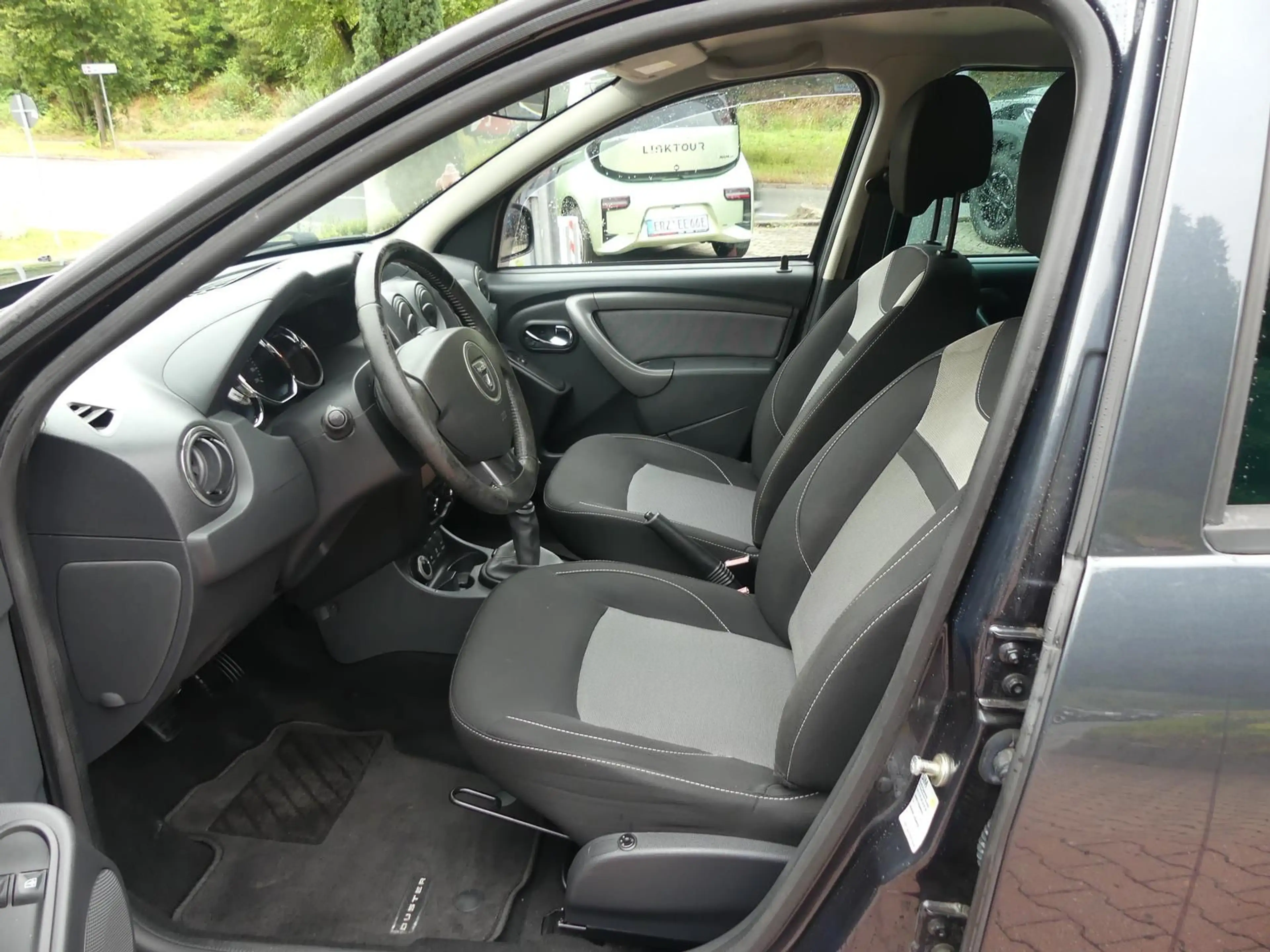 Dacia Duster *4x4*Klima*Sitzhzg*AHK — photo 10