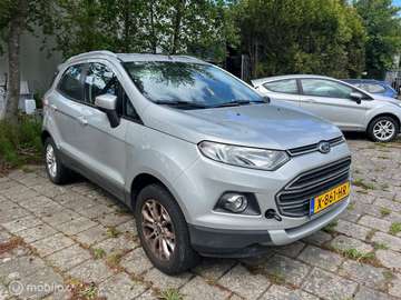 1.0 EcoBoost Titanium/LET OP!!!LEKKE KOPPAKING