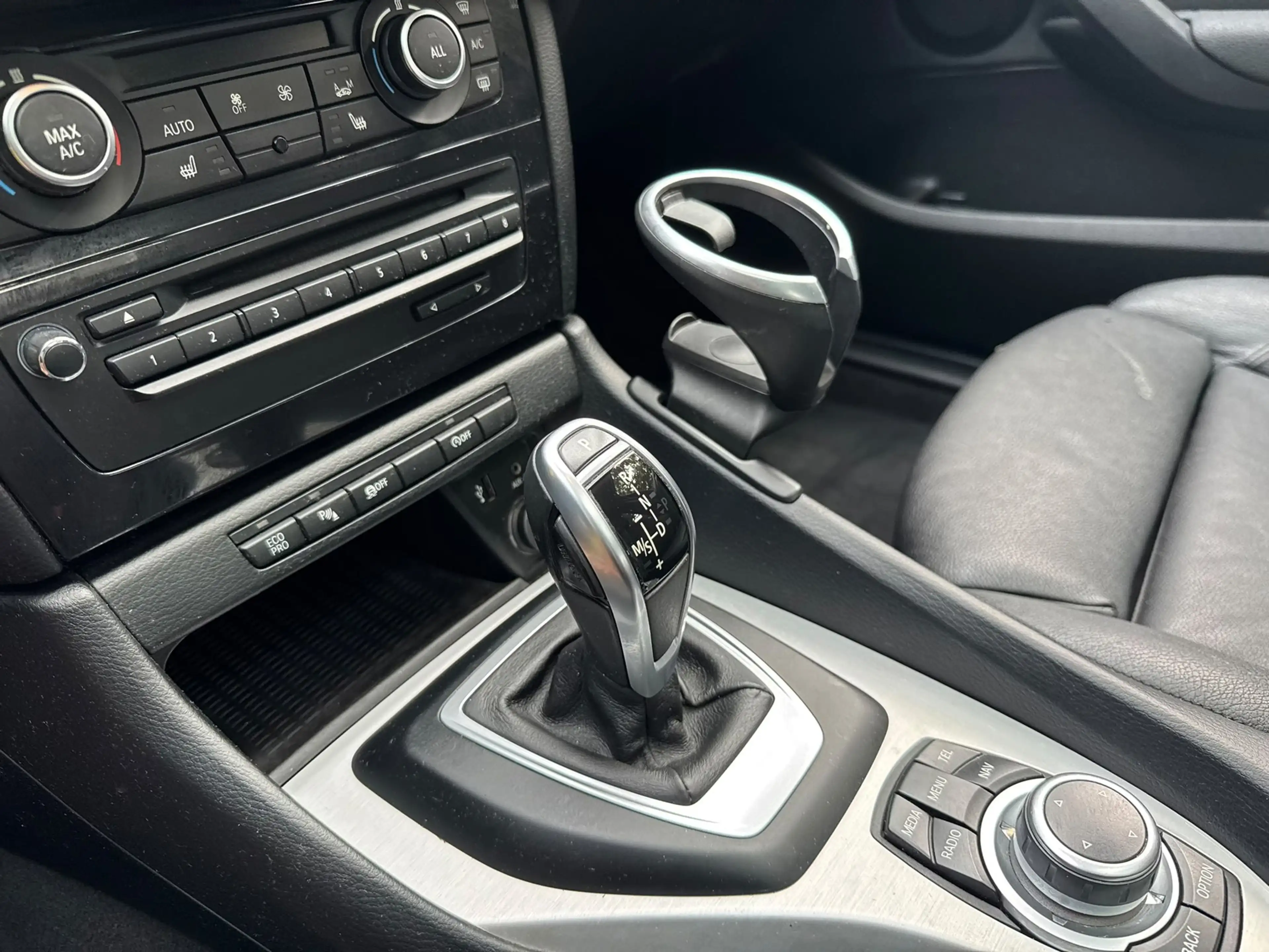 BMW X1 SDrive20i High Executive / Navi / Pano / Xenon / L — photo 15
