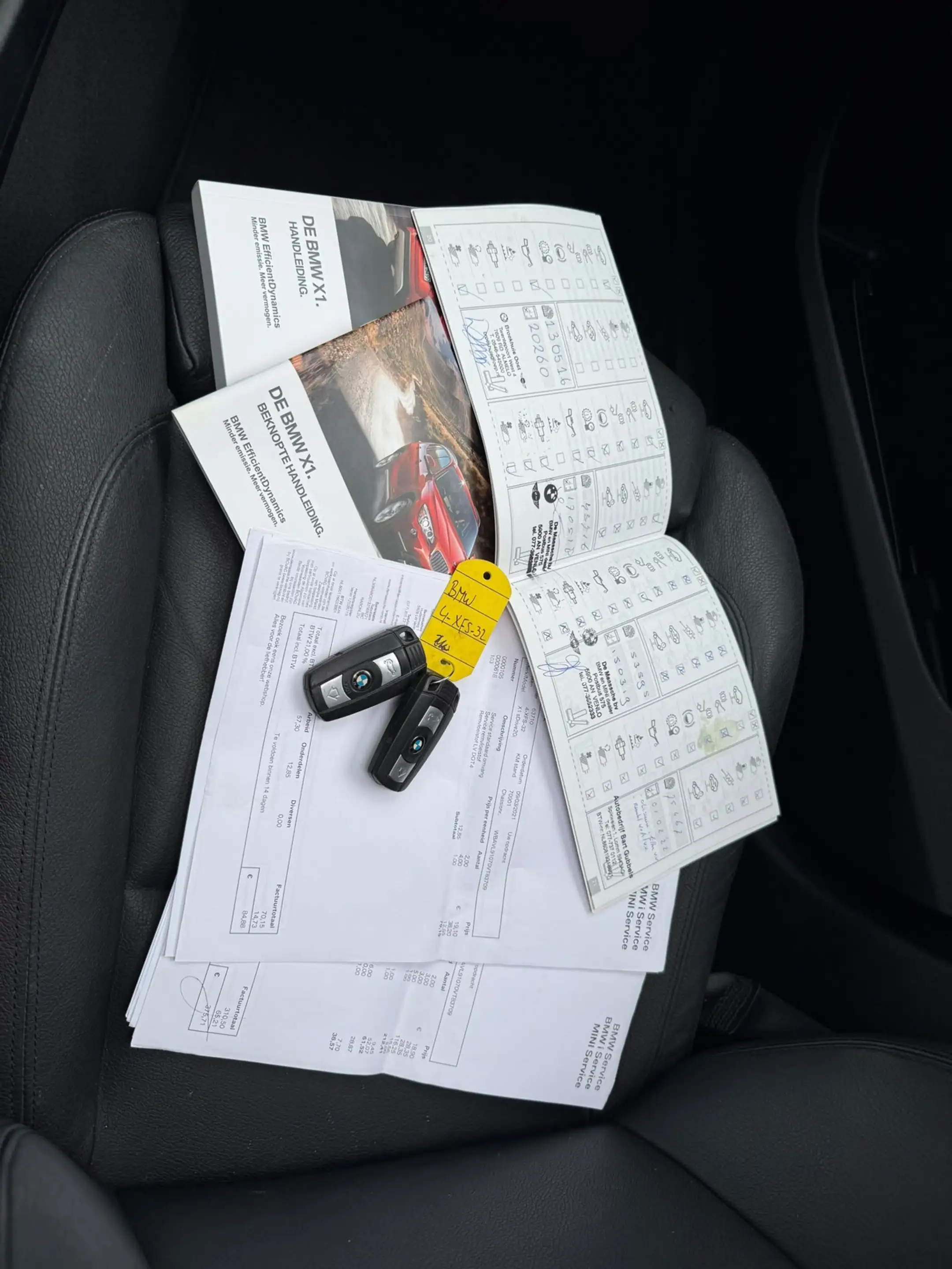 BMW X1 SDrive20i High Executive / Navi / Pano / Xenon / L — photo 23