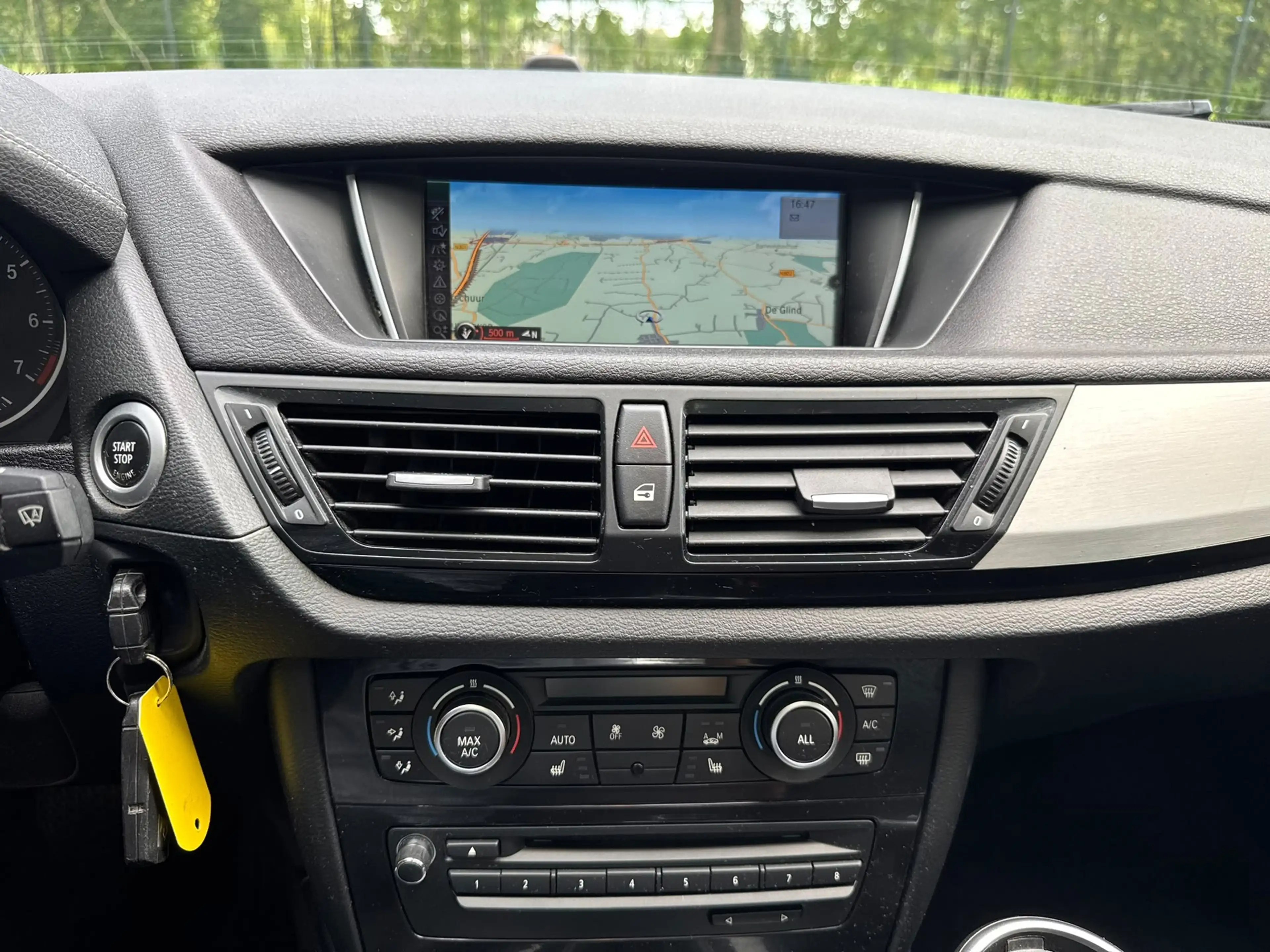 BMW X1 SDrive20i High Executive / Navi / Pano / Xenon / L — photo 18