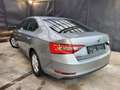 Skoda Superb Argent - thumbnail 6