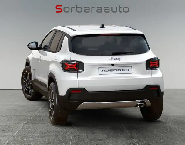 Jeep Avenger view 4