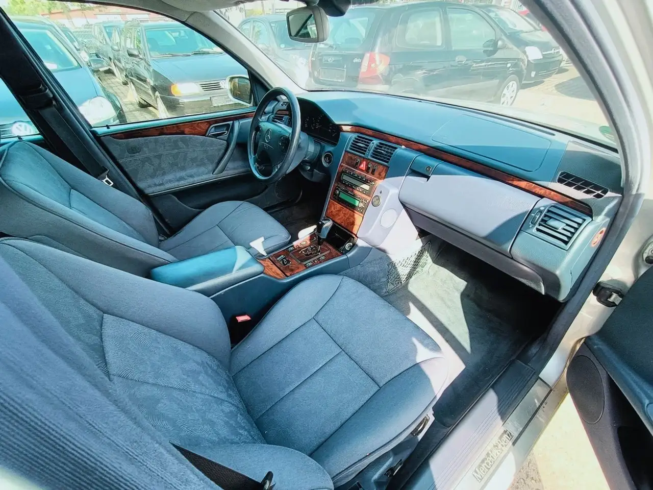 Mercedes-Benz E 280 Elegance /Klima/Temp./Autom./Allwetter/Alu, foto 11