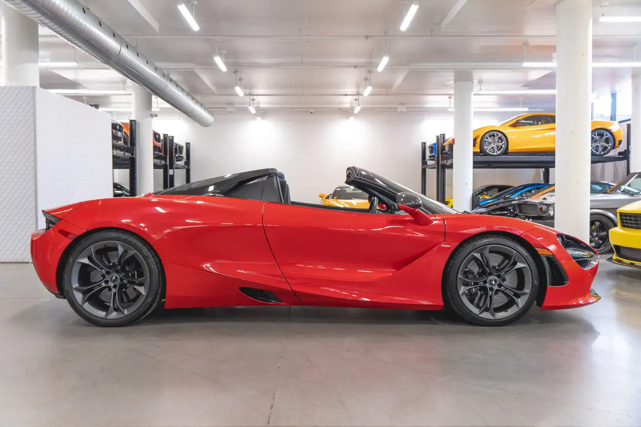McLaren 720S снимка McLaren 720S