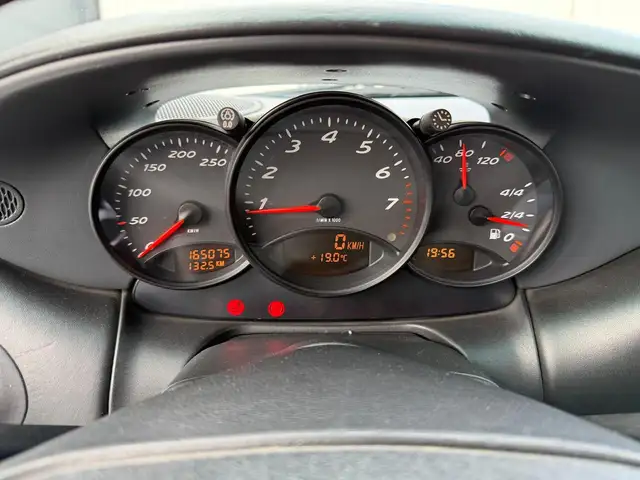 Porsche Boxster view 11