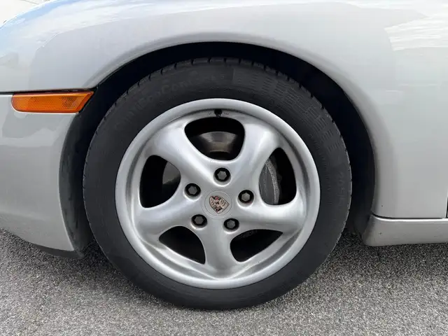 Porsche Boxster view 8