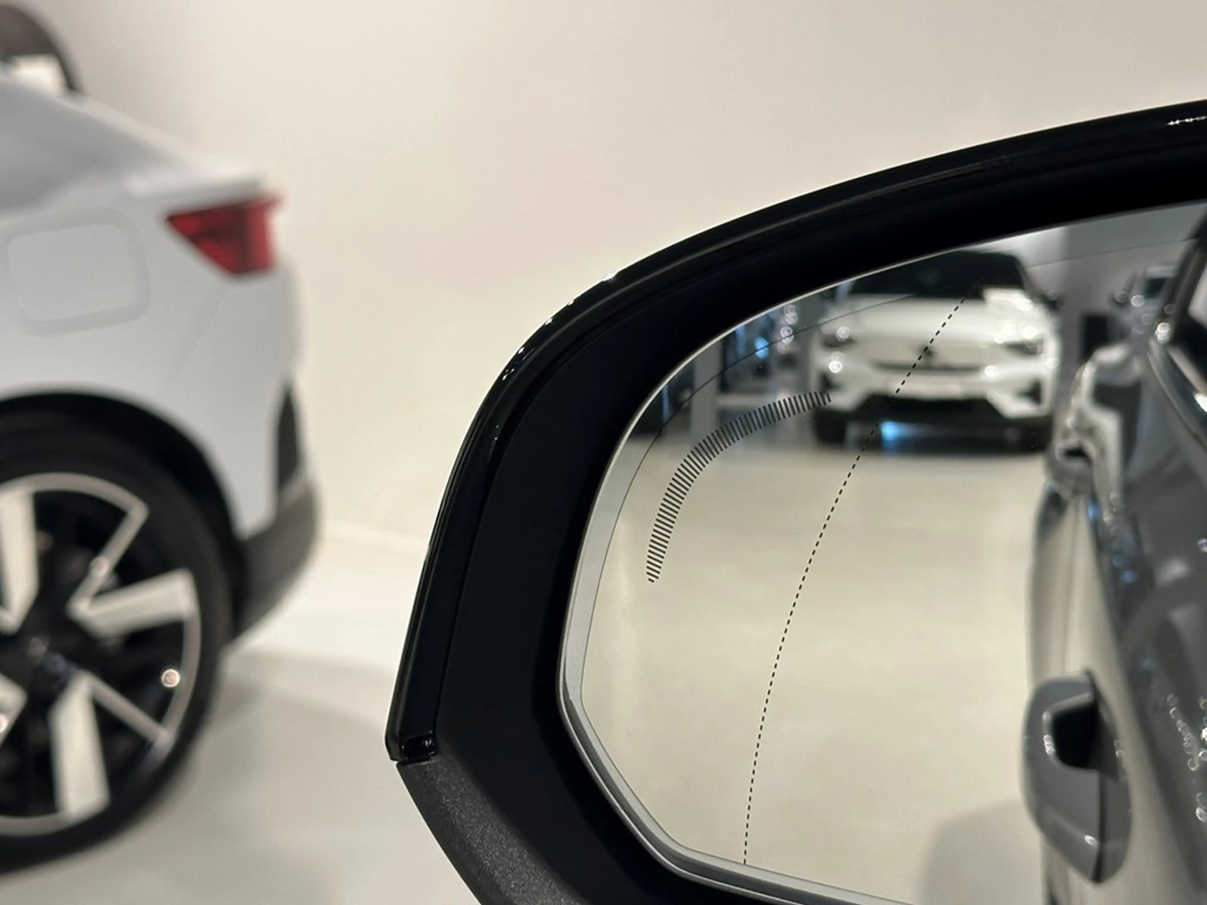 Volvo C40 Recharge ultimate Extended Range — photo 11