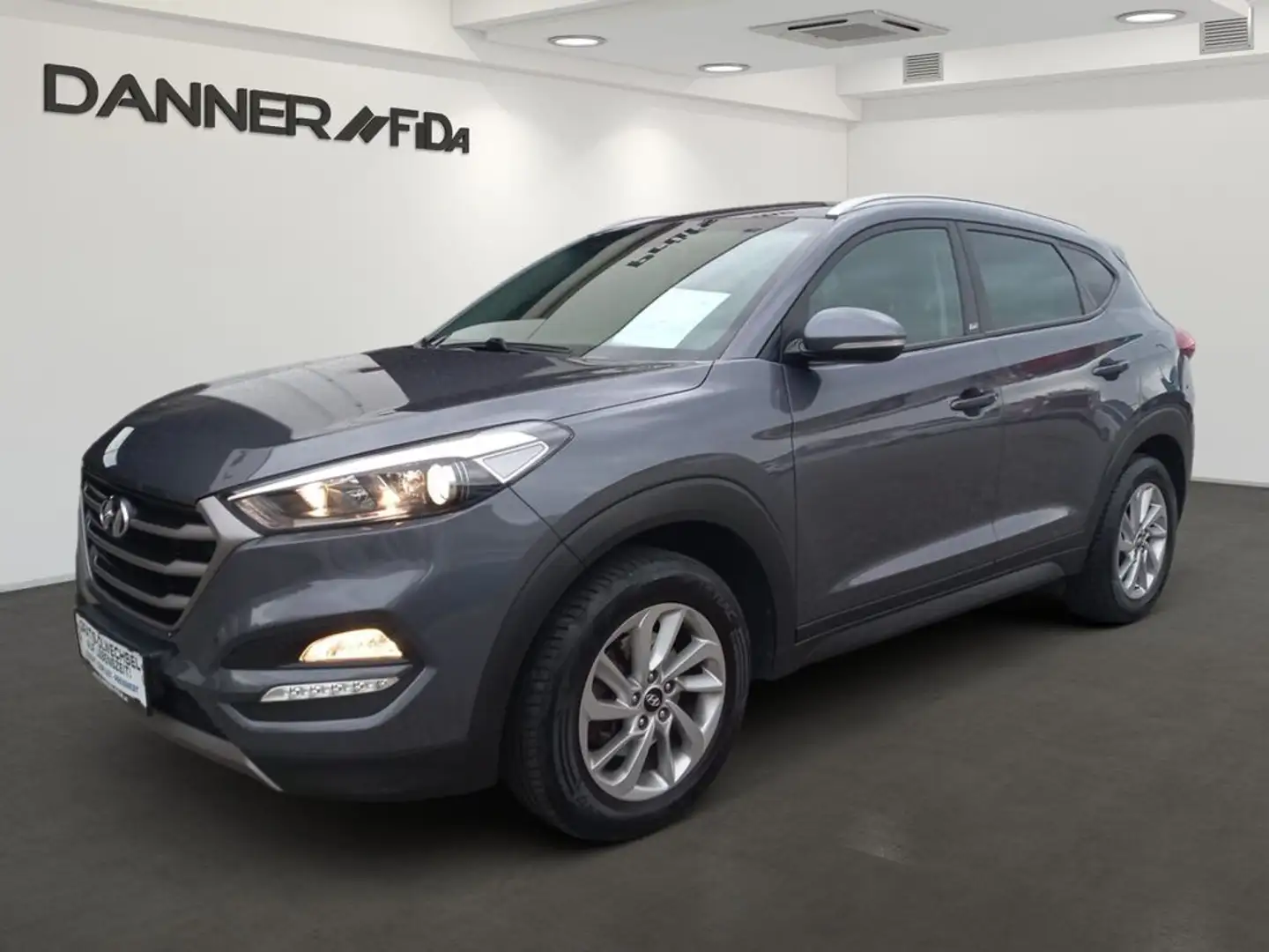 Hyundai TUCSON Go 4WD *SOFORT VERFÜGBAR* Grau - 1