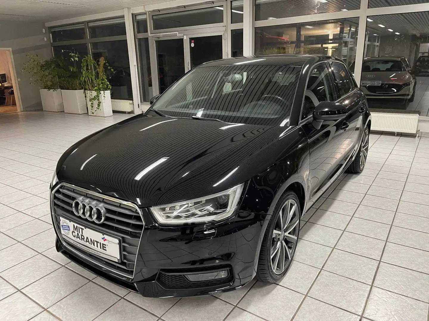 Audi A1 Sportback design *LED*LEDER*Tempomat* Noir - 1