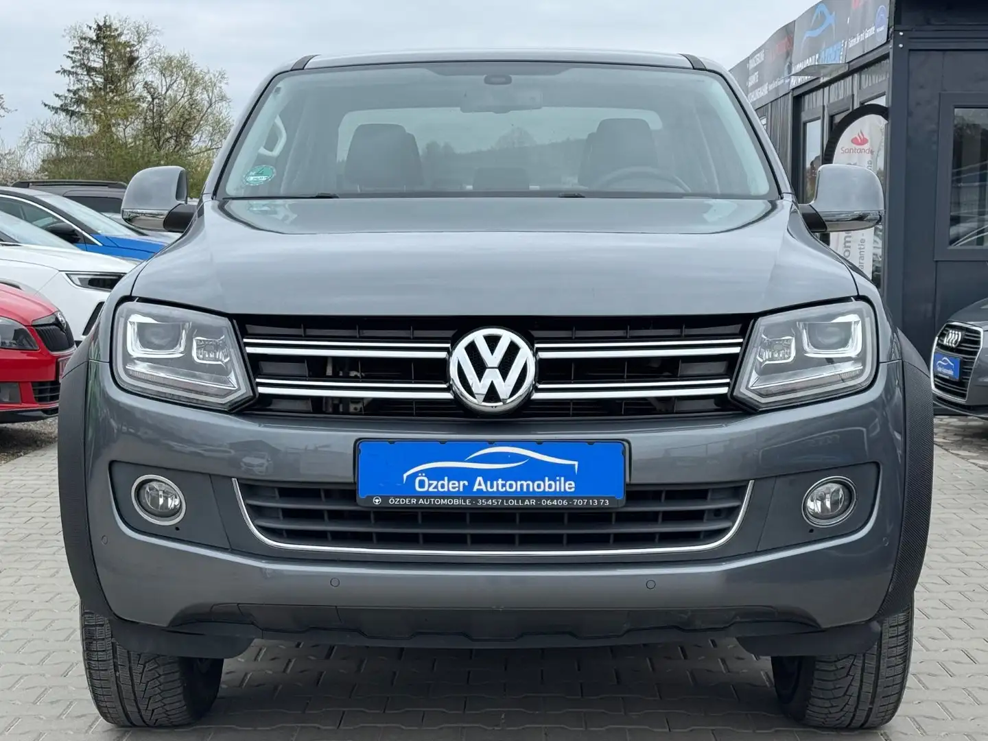 Volkswagen Amarok 2.0 TDI Highline DoubleCab 4Motion BMT Grau - 2