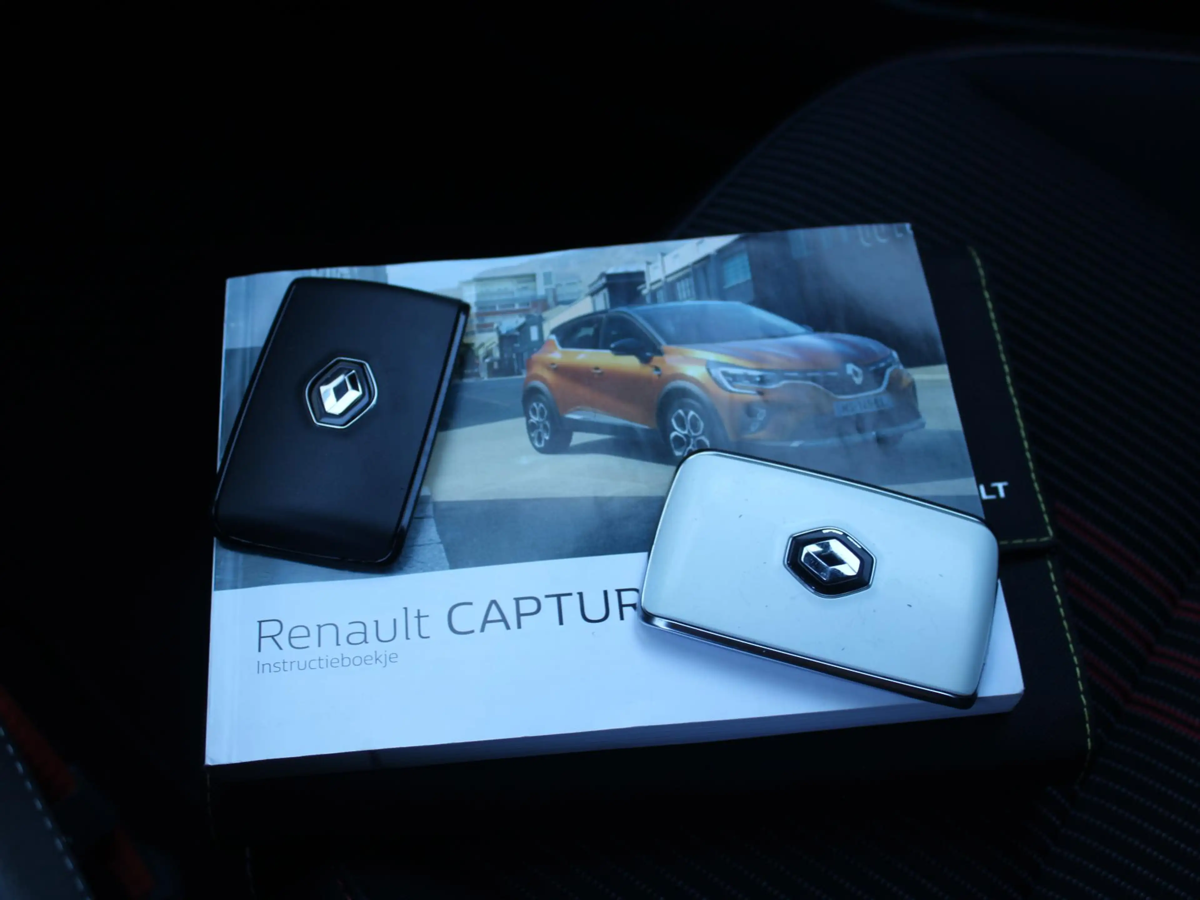 Renault Captur 1.6 E-Tech Hybrid 145 R.S. Line Automaat | Navi | — photo 31