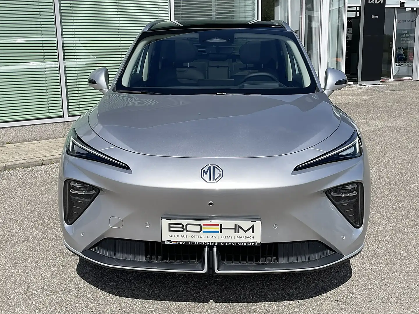 MG Sonstige MGS6 EV 77 kWh Luxury ***AWD*** Silber - 2