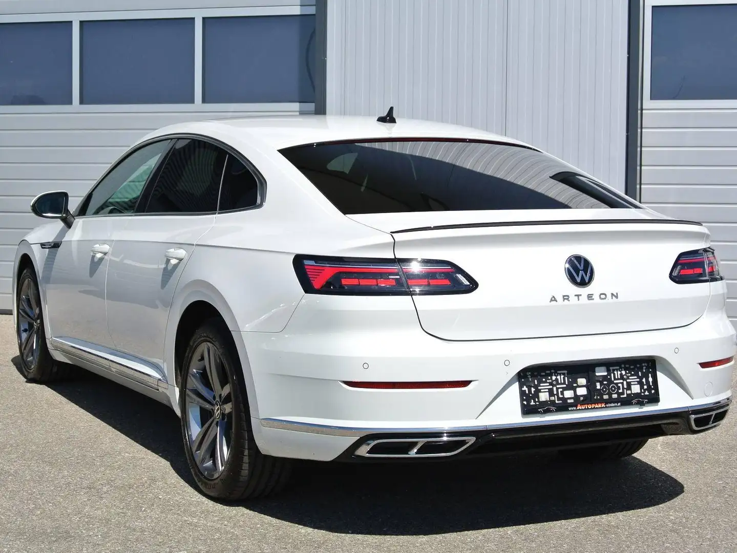 Volkswagen Arteon 2.0 TDI DSG ** R-Line ** LEDER * virt. CP * KAMERA Weiß - 2