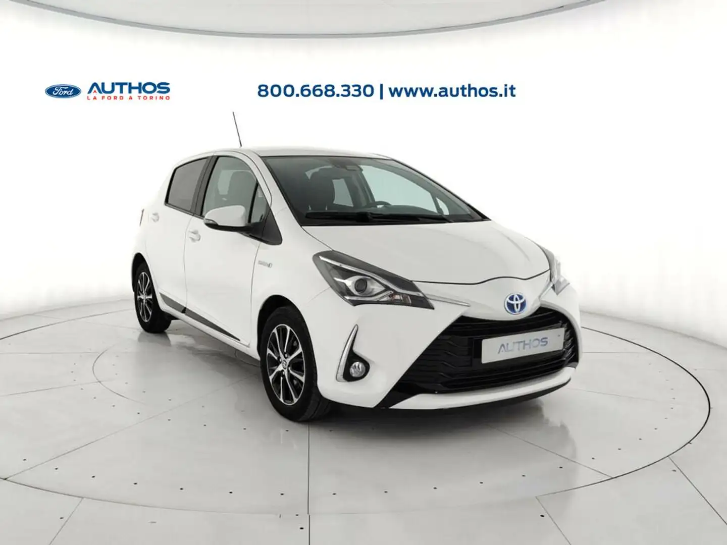 Toyota Yaris 5p 1.5 hybrid Active Plus Weiß - 2